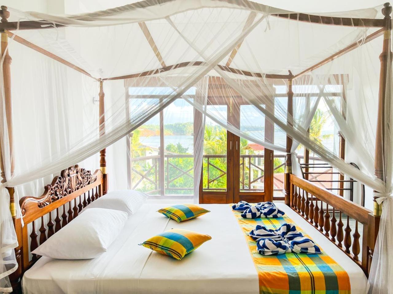Hotel Twenty-Two Weligambay Weligama Esterno foto
