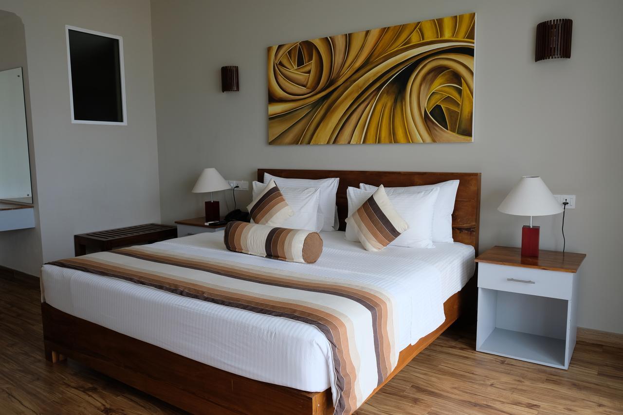 Hotel Twenty-Two Weligambay Weligama Esterno foto