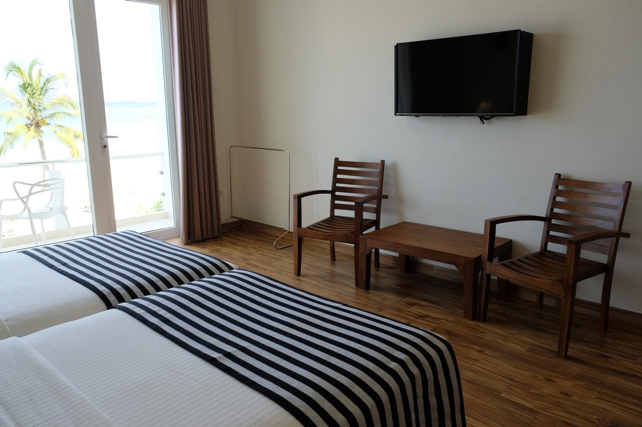 Hotel Twenty-Two Weligambay Weligama Esterno foto