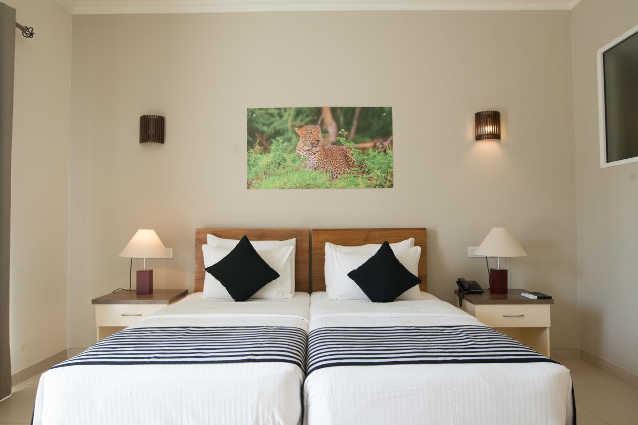 Hotel Twenty-Two Weligambay Weligama Esterno foto