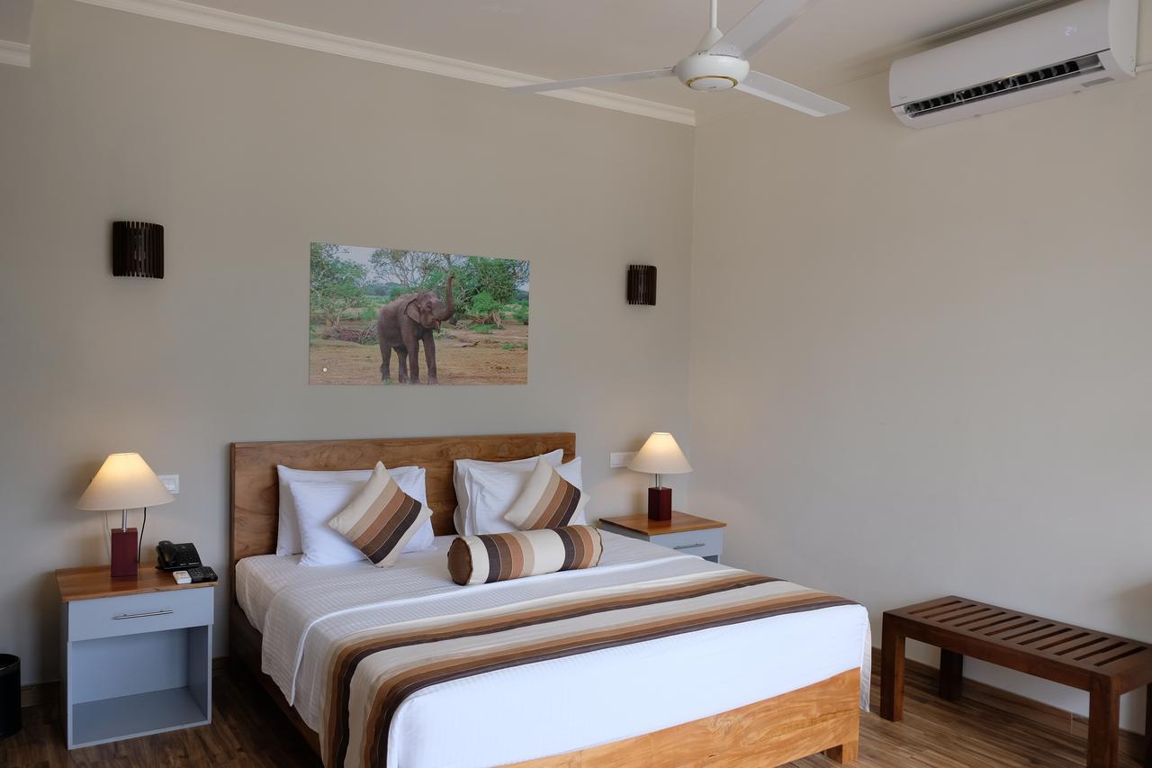 Hotel Twenty-Two Weligambay Weligama Esterno foto