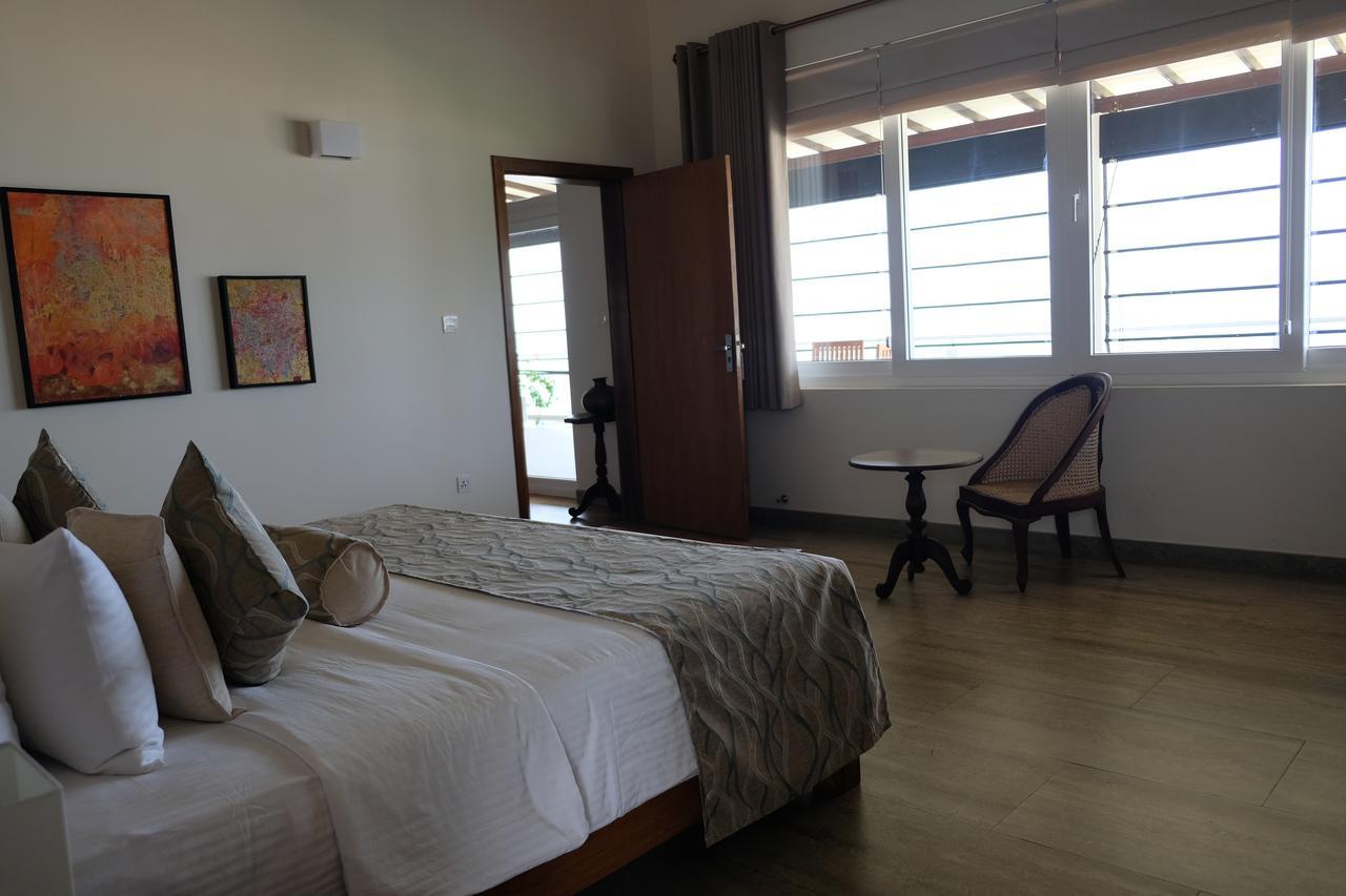 Hotel Twenty-Two Weligambay Weligama Esterno foto