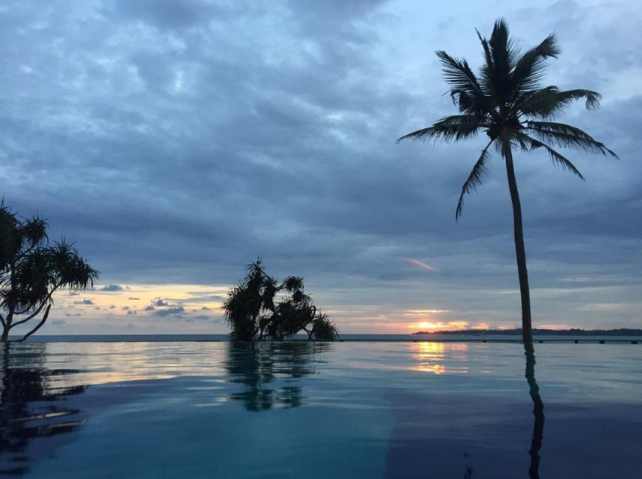 Hotel Twenty-Two Weligambay Weligama Esterno foto